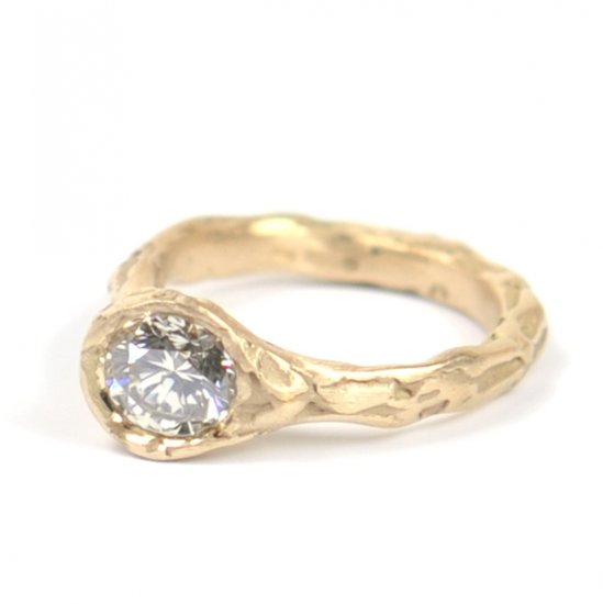 Cave Single Stone Treasure Ring - Click Image to Close