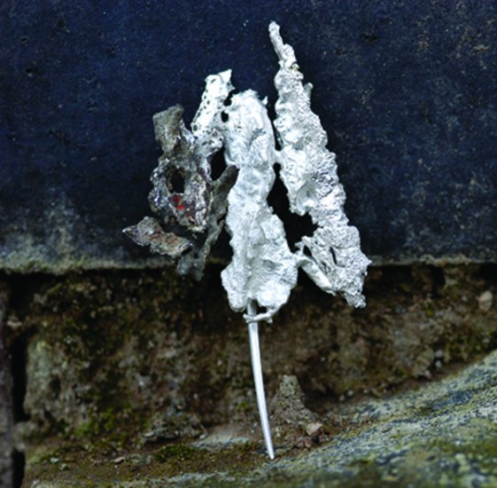 Artefact Brooch - Click Image to Close