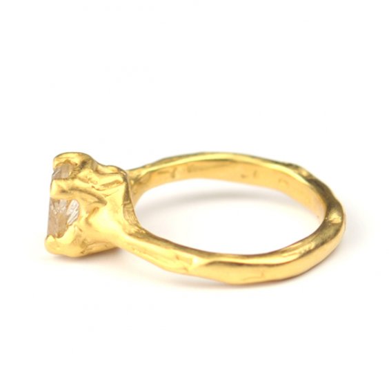 Cave Single Stone Treasure Ring - Click Image to Close