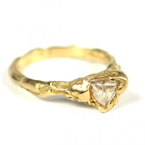 Cave Single Stone Treasure Ring - Click Image to Close